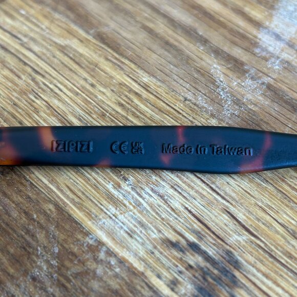Izipizi Tortoiseshell Sunglasses Polarized - Picture 7 of 9